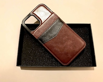 Personalisierte iPhone Hülle aus echtem Vegan Leder für iPhone 13/ iPhone 12/ iPhone 11/ iPhone 8/ iPhone 7/ iPhone XS/ iPhone SE
