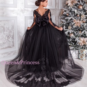 Flower girl dress long sleeve, Lace girl dress, Flower girl dress with train, Toddler dress, Black flower dress, Tulle girl dress