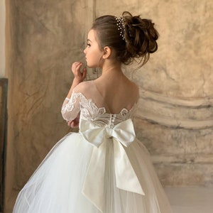 Vestido de primera comunión, Vestido de niña de las flores, Vestido de niña de encaje, Vestido de niña de las flores de tul, Vestido de bebé, Vestidos de niña color marfil, Vestido de niña de las flores con cola