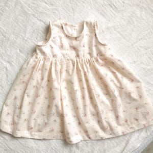 Sleeveless dress in oeko-tex cotton