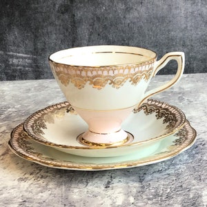 Pretty Vintage Kent Bone China Shell Pink and Gold Lace Teacup Saucer and Plate Set, Taylor & Kent Teacup Trio Pattern 439