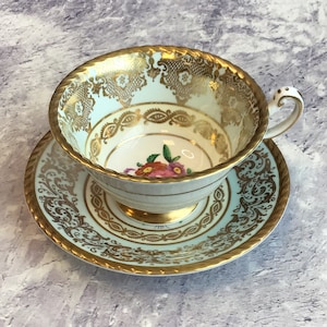 Seltenes Vintage Paragon Fine Bone China Duo mit breitem Mund Teetasse und Untertasse - Aqua Gold Floral, nach Ernennung an Königin Elizabeth und Mary