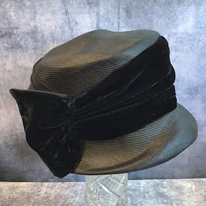 Vintage 1950s Black Woven Ladies Hat With Velvet Band and Trim by Connor, Made In England