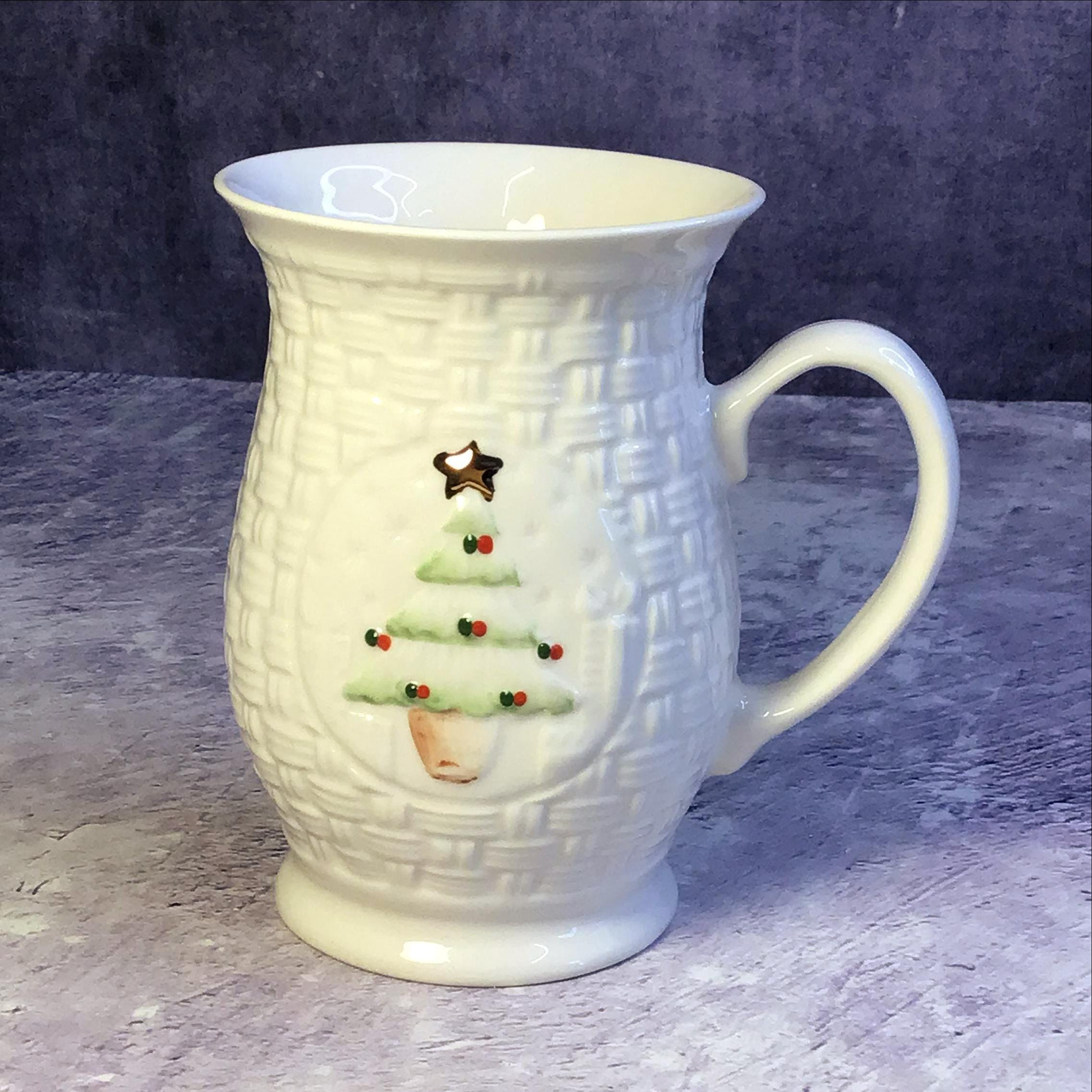 ヴィンテージ ベルリーク アイルランド磁器 クリスマスツリーマグ
