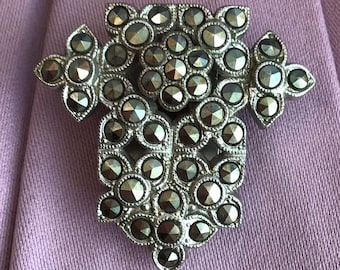 Pinza para vestido Art Déco vintage de plata y marcasita, pinza geométrica de los años 30