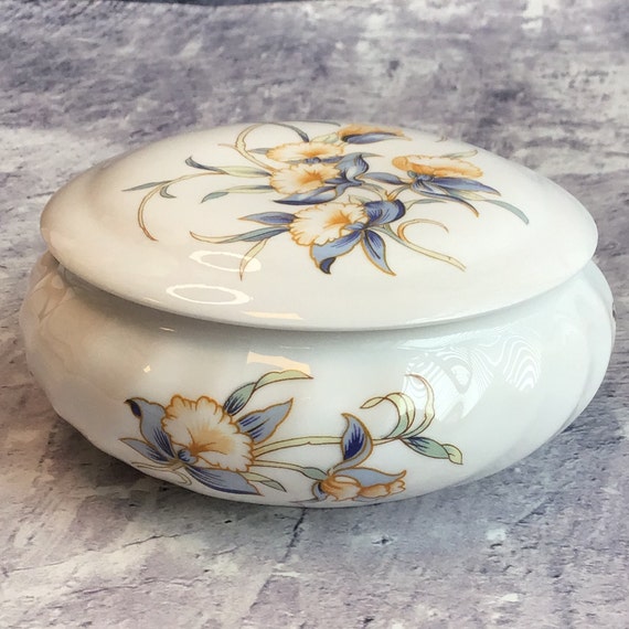 Vintage 1980s Aynsley Fine English Bone China Jus… - image 1