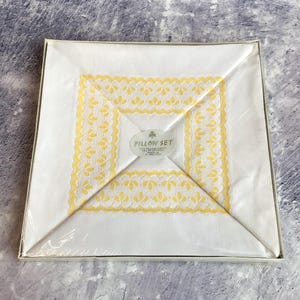 Lovely Vintage Boxed Pair of Lemon Yellow and White Irish Linen and Lace Pillow Cases, Vintage Bed Linen In Original Packaging