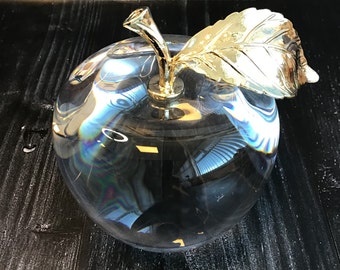 Beautiful Vintage Clear Glass Apple Paperweight With Gold Stalk and Leaf, Art Glass Objet d'Art