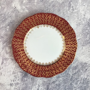 Vintage Queen Anne Red & Gold Bone China Tea / Side Plate - Pattern 253, Replacement China