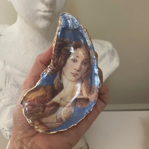 Botticelli, Venus, Women, Art, Decoupage Shell, Gift, Birthday Gift, Gift for her, Oyster Shells, Oysters, Trinkets, Ring Holder, Favors
