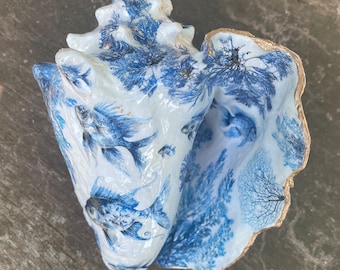 Decoupage Muschelschale: Blau & Weiß Chinoiserie Fisch Dekor