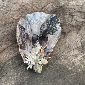 Nubian Queen, Black Woman, African, Decoupage Shell, Home Decor, Birthday Gift, Gift for a Friend, Oyster Shell, Decorative Ornament, Shells