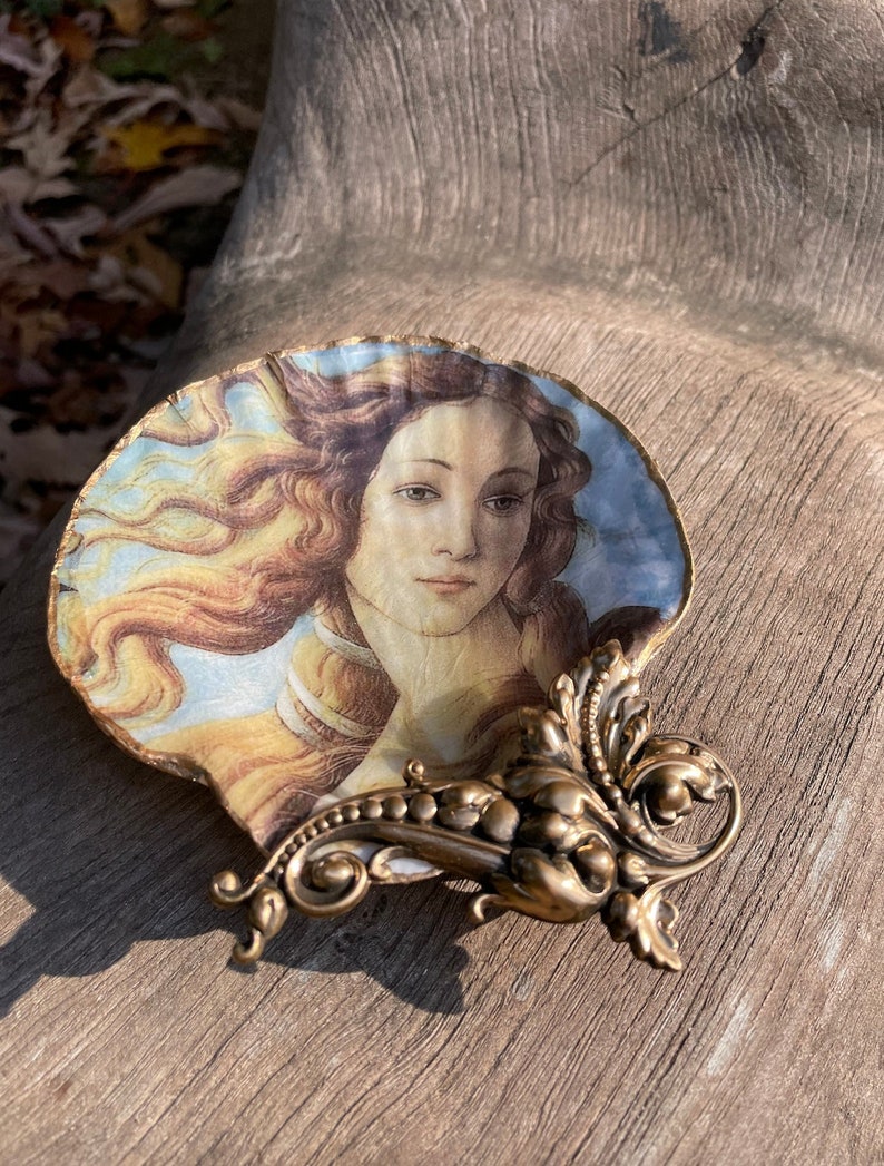 Venus, The Birth of Venus, Botticelli, Gift, Shell Art, Scallop Shell, Shell's Collection, Unique Gift, Mother's Day Gift ,Home Decor, Art, image 1