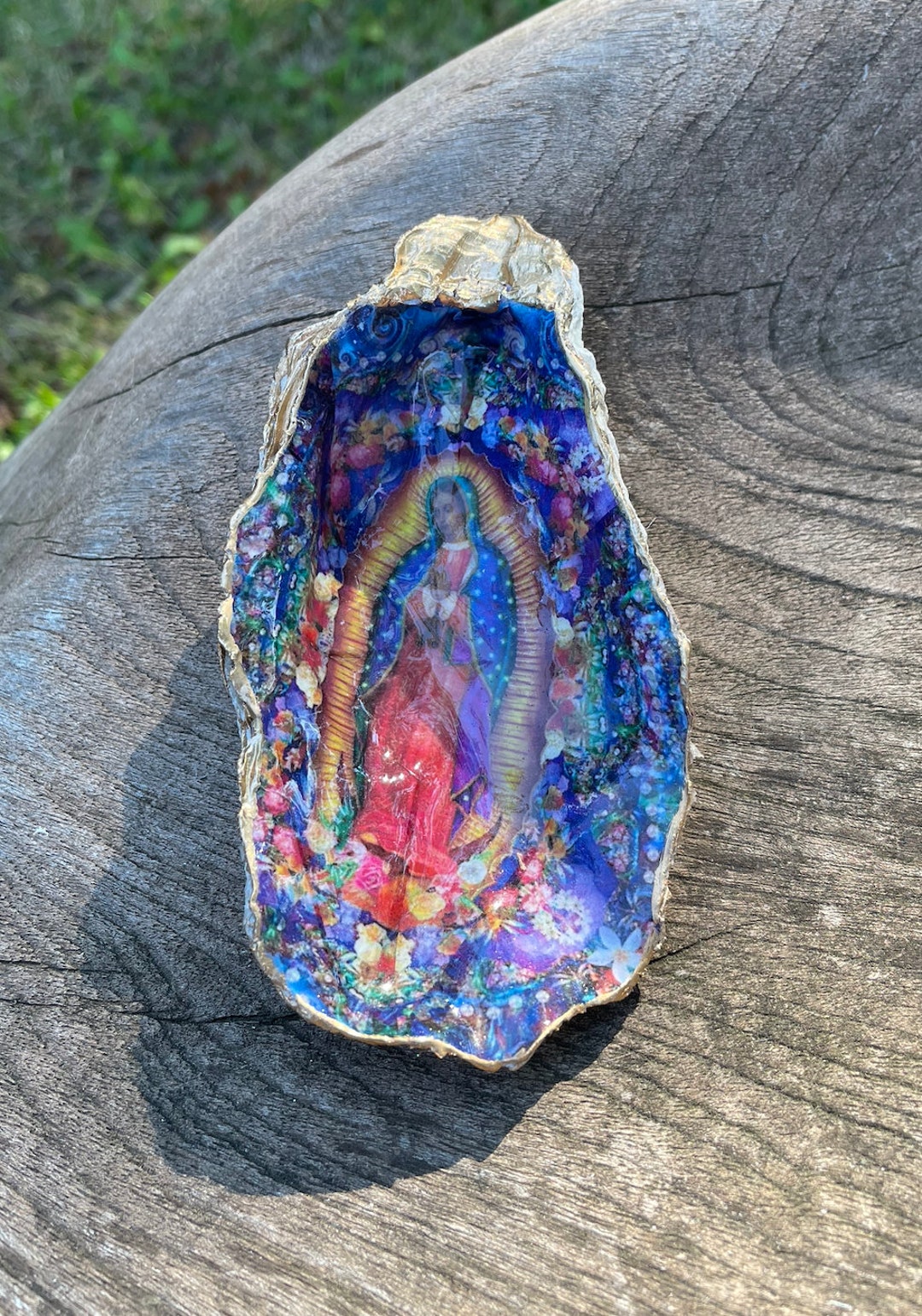 Decoupage Oyster Shell Trinket Dish: Virgin Mary De Guadalupe, Gold ...