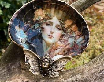 Alphonse Mucha Art Nouveau Scallop Shell Ring Dish with Brass Fairy
