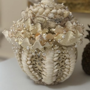 Handmade Seashell Sculpture Vase – Nautical Coastal Decor with Pearls, Ocean-Inspired Centerpiece