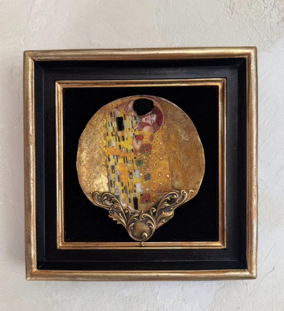 Handmade Klimt “the Kiss” Art: Gold Leaf, Shadow Box Frame - Etsy