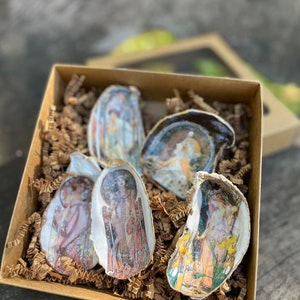 Decoupage Shell, Art Nouveau, Gift Box, Gift for a Friend, Home Decor, Art Deco, Mucha, Alphonse Mucha, Unique Gift, Decorative Ornament,