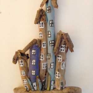 Driftwood Art - 16cm Beach House in Blue Grey