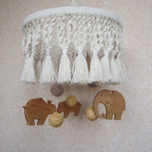 Safari mobiel, Macrame baby mobiel