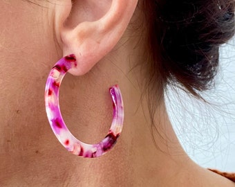 Colorful Acrylic Hoop Earrings * Multicolor Tortoise Shell Resin Hoops * Pink White Purple Black Lucite Earrings * Large 2" Hoop Earrings