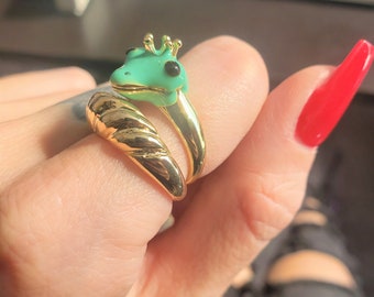 Crown Frog Prince Ring in Size 5, 6, 7, 8, 9, 10 Green Enamel Fairy Tale Ring Gold Band - High Quality Quirky Fun Cool Funky Cute Boho Rings