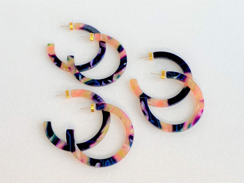 Colorful Acrylic Hoop Earrings Multicolor Tortoise Shell Resin Hoops Pink White Purple Black Lucite Earrings Large 2 Hoop Earrings image 8