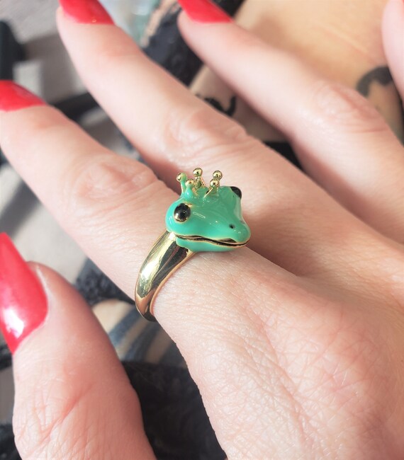 Crown Frog Prince Ring in Size 5 6 7 8 9 10 Green Enamel