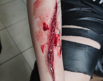 Silicone Prosthetic SFX Wound #11 (big slit) | Latex-free | For movies, TV, photoshootings, Halloween and more ... | Beginner friendly