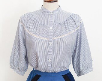 Cute blouse with hole pattern, 80s