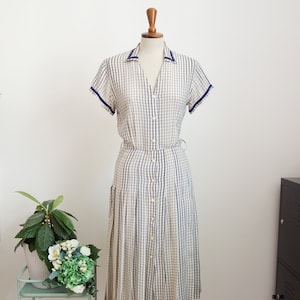 70s silk dress, with pleated skirt, 40s style