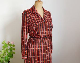 70s dress, black, polo neck, collar, red orange patterned, check, plus size, big size