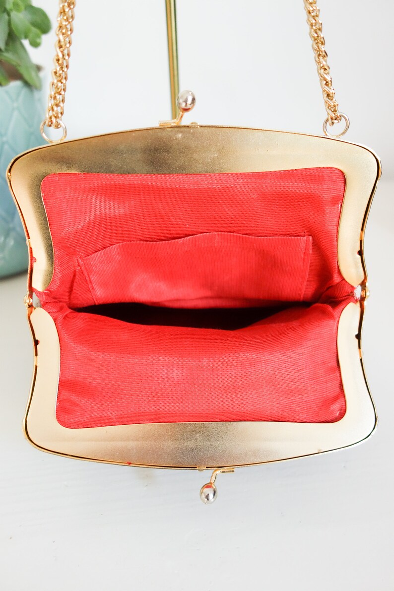 Red velvet bag, 1960s image 4