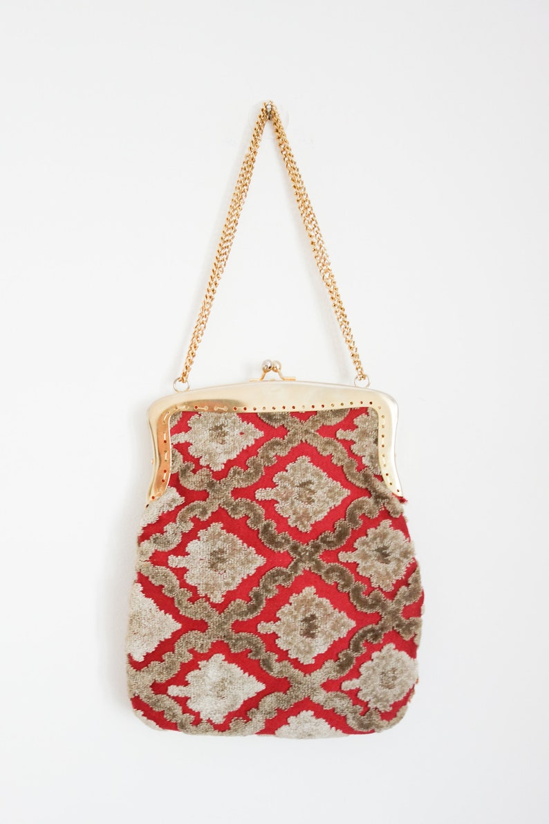 Red velvet bag, 1960s image 3