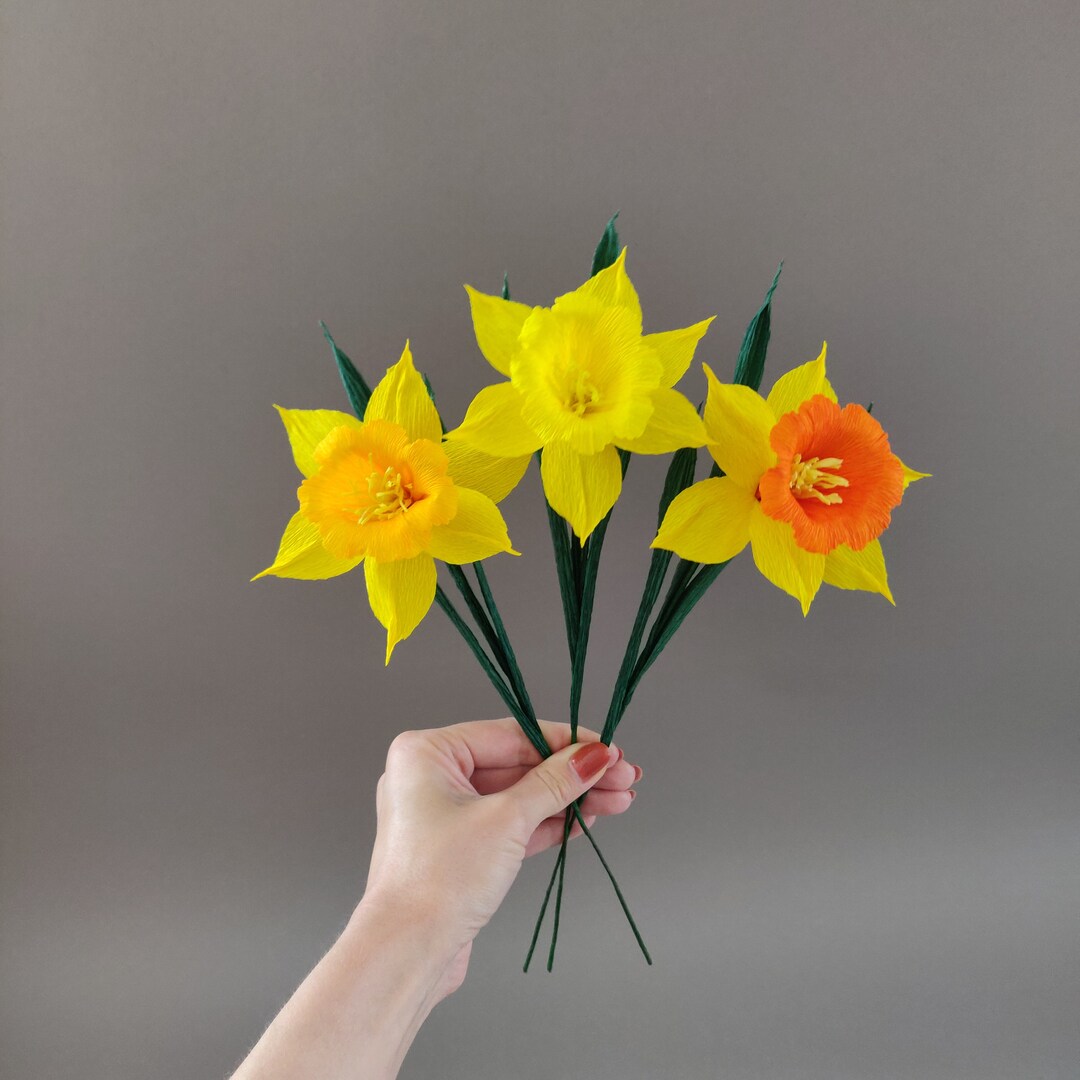 Handmade Crepe Paper Daffodil, Single Stem, Mother's Day Gift, Wedding