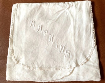 Vintage Hand Embroidered NAPKIN Holder Napkin Keeper Vintage Folding 1960's Napkin Holder