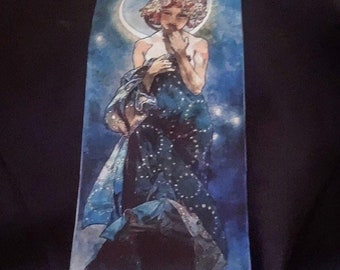 Mucha Clair de Lune T-Shirt