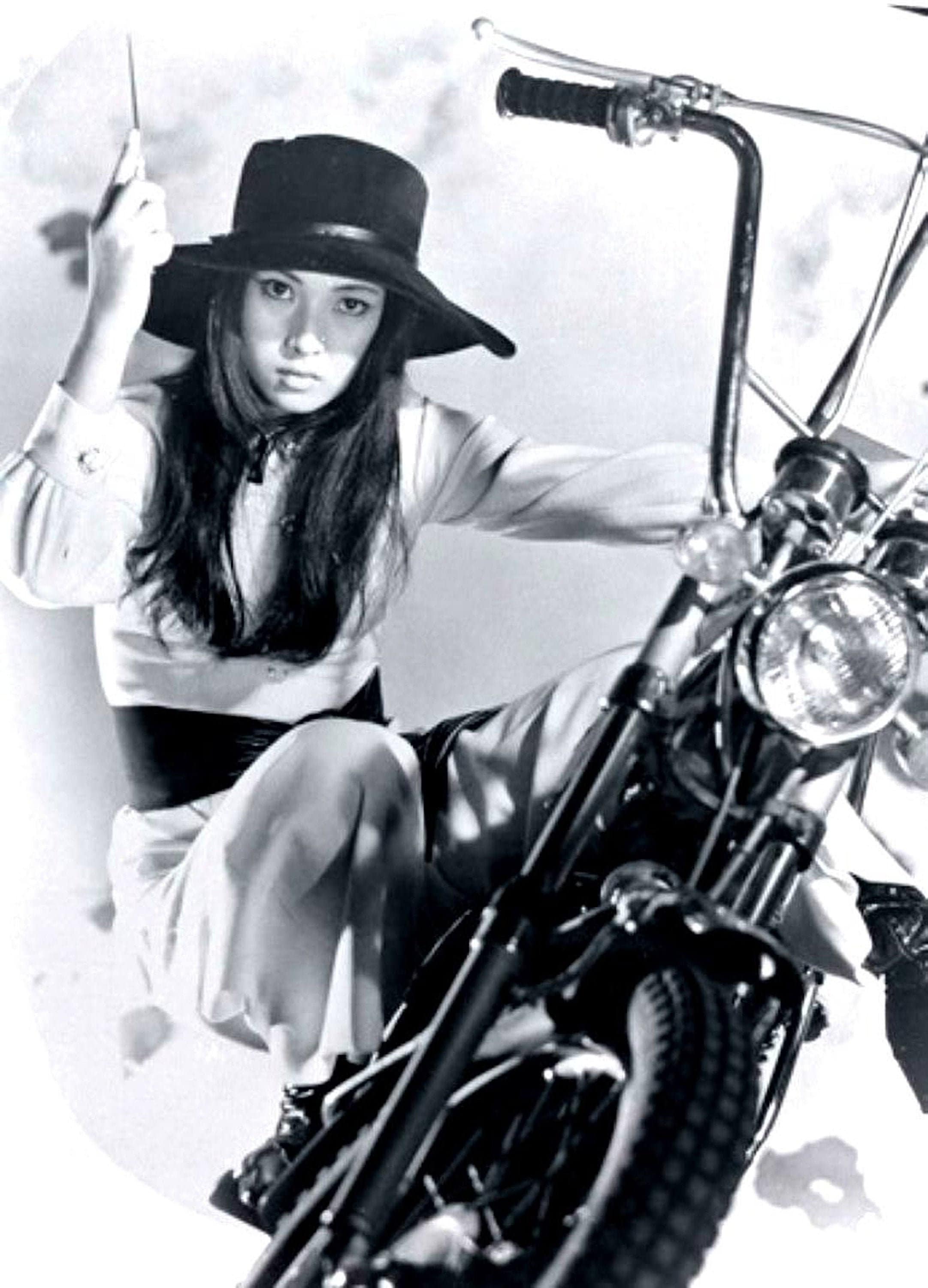 Meiko Kaji Motorcycle Girl Boss Rock Print Poster - Etsy