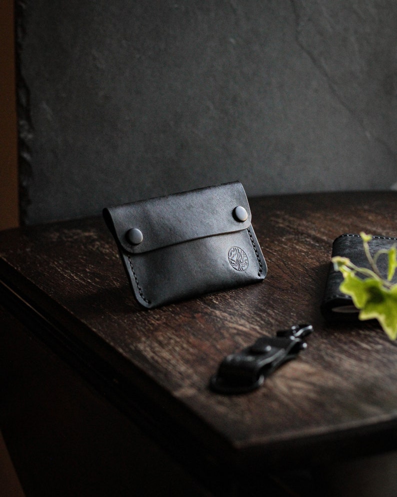 The Kite, Handcfrafted Leather Wallet. image 1