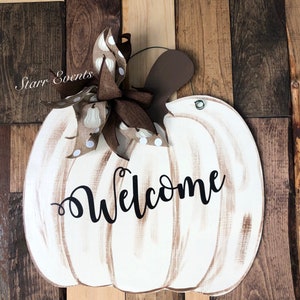Tween/Teen Art: Wooden Pumpkin Door Hangers and Halloween
