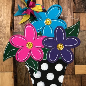 Pot of flowers door hanger. Spring door hanger. Summer door hangers. bouquet of flowers door decor. Flower pot door hanger. Mothers day gift