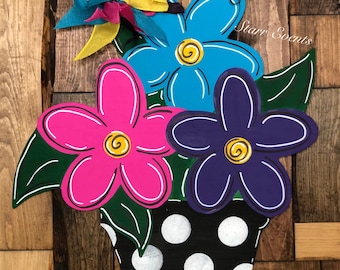 Pot of flowers door hanger. Spring door hanger. Summer door hangers. bouquet of flowers door decor. Flower pot door hanger. Mothers day gift