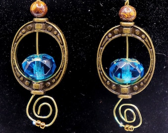 Antikes Gold und Türkis baumeln Ohrringe