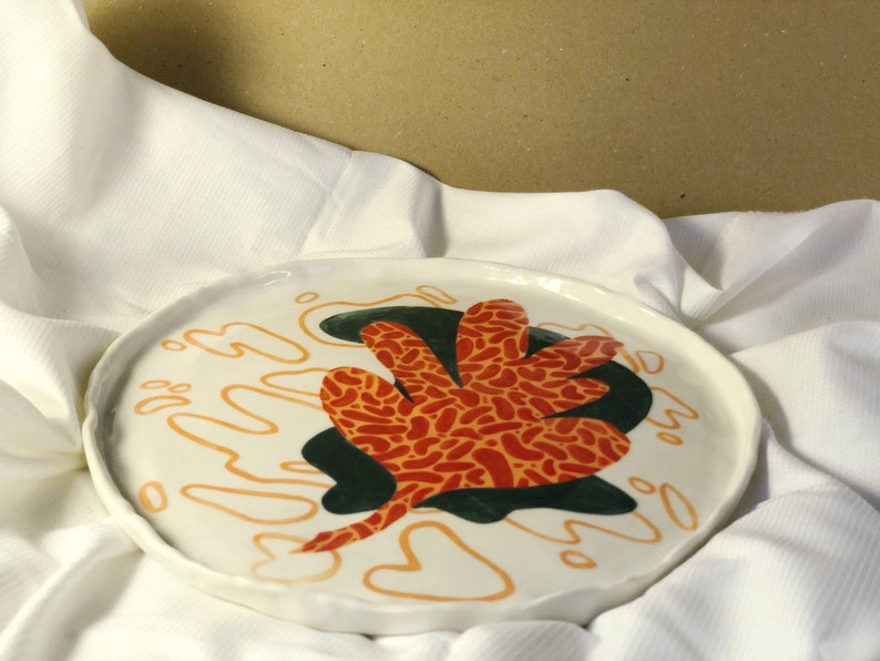 Handmade Illustrated Porcelain / Plant Design Ceramic Plate / Decorative Ceramic Plate / Plant Design Illustration / Contemporary Ceramics image 1