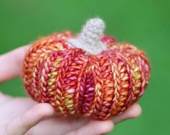Amigurumi Crochet Pattern (PDF in English): Crochet Pumpkin, Crochet Ribbed Pumpkin, Faux-Knit Pumpkin, Easy Crochet Pumpkin for Beginners