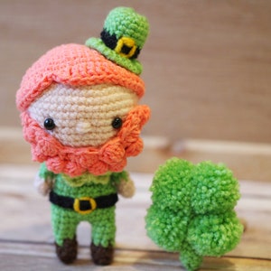 Amigurumi Crochet Pattern PDF in English: Liam the Leprechaun and Four-Leaf Clover image 3