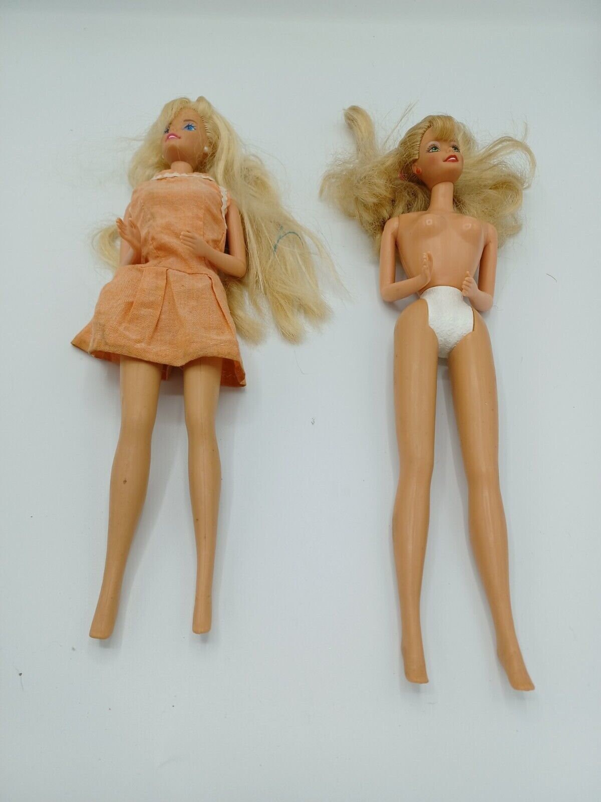 mel inflation Turbine Two Barbie Dolls China 1966 - Etsy Norway