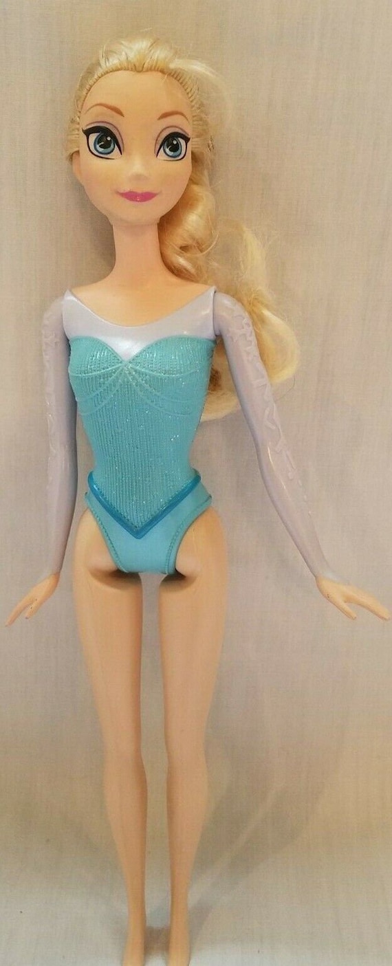 Barbie with jointed legs and arms hotsell