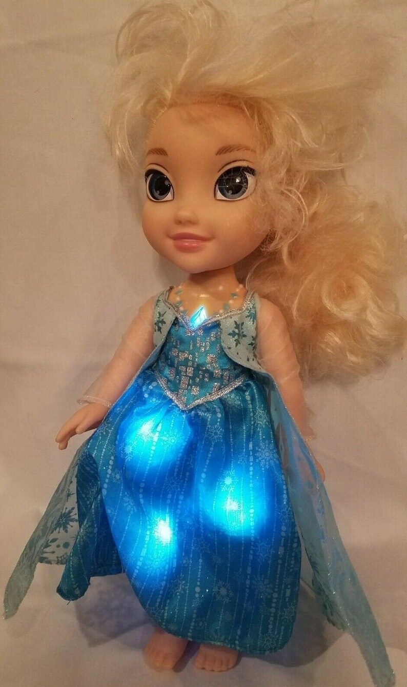 Jakks Pacific Disney Frozen 14" Talking and Singing Elsa Doll image 2