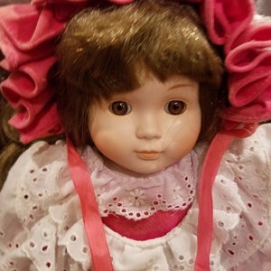 Beautiful Victoria Impex Musical Doll 18&quot;
